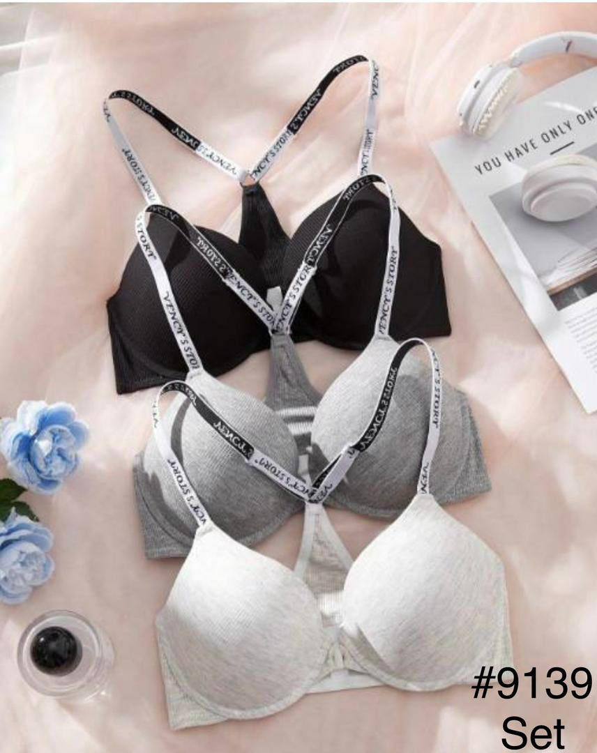 سوتین وارداتی با یک لایه نازک اسفنج