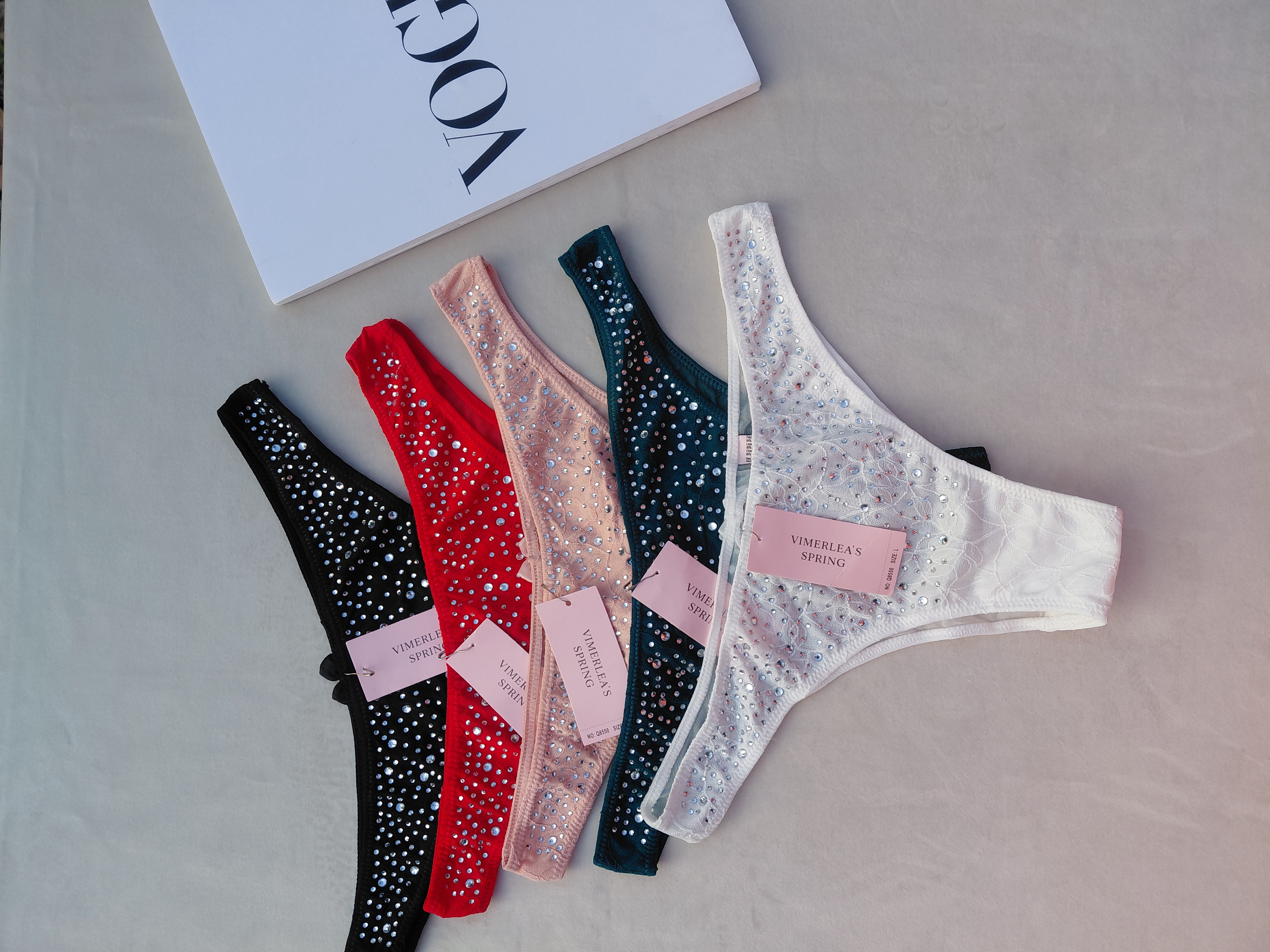 شورت فانتزی نگین دار وارداتی زنانه
